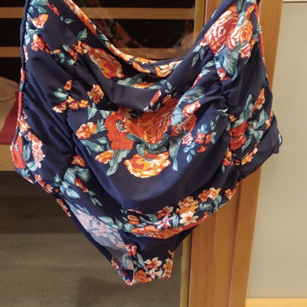 N/wot Floral bottoms